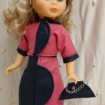 Retxula la creativa mente detrás de una moda atrevida y divertida para muñecas. Con habilidad en la costura, crea prendas únicas que van desde lo juguetón hasta lo erótico, todo en escala perfecta para tus muñecas. ¡Descubre su colección y dale a tus muñecas un estilo único y provocativo!